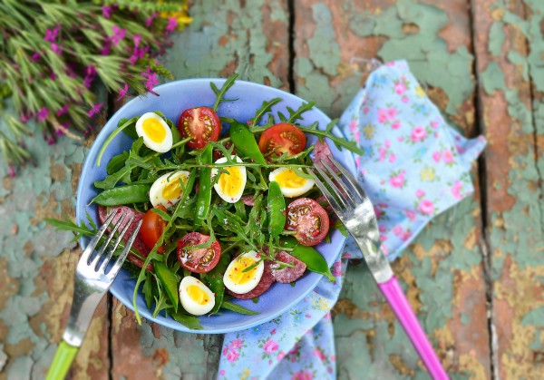 Рецепт 
                Пасхальные рецепты: Весенний салат из рукколы
            
