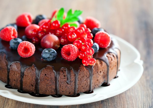Рецепт 
                Шоколадный пирог с ягодами
            