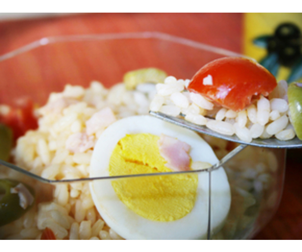 Рецепт 
                Рисовый салат с овощами и яйцом
            