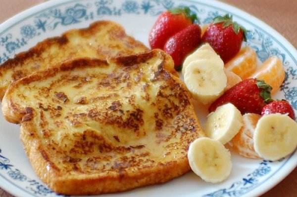 Рецепт 
                Французские тосты с фруктами и медом
            