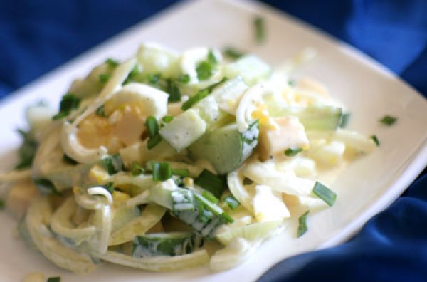 Рецепт 
                Сырный салат с огурцами
            