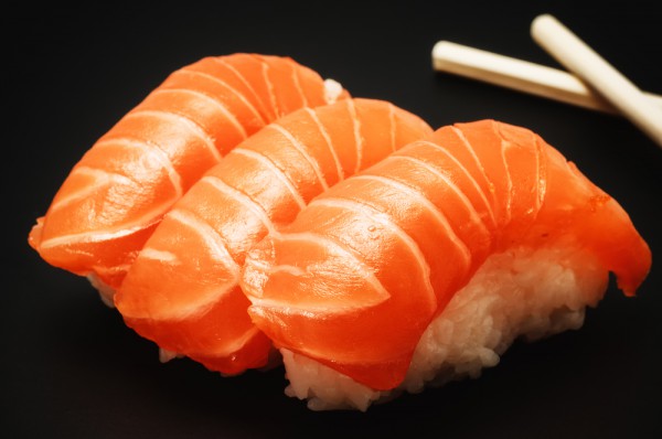 Рецепт 
                Нигири-суши с лососем
            