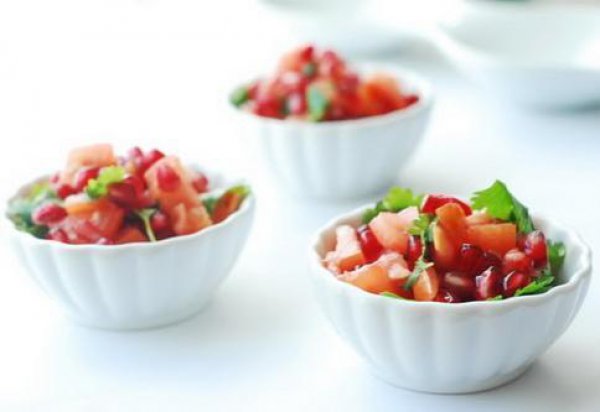 Рецепт 
                Салат из помидоров и граната
            