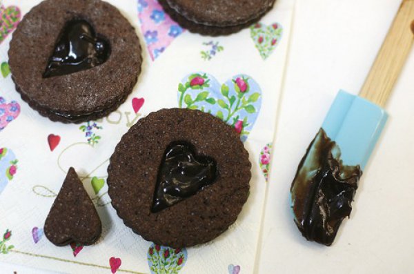 Рецепт 
                Печенье c шоколадными ирисками
            