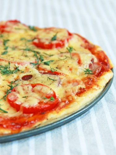 Рецепт 
                Пицца с мясом и помидорами
            