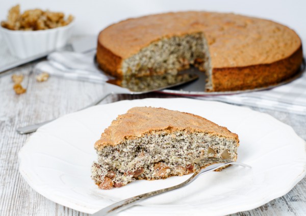 Рецепт 
                Ореховый Спас 2015: Пирог с маком и грецкими орехами
            