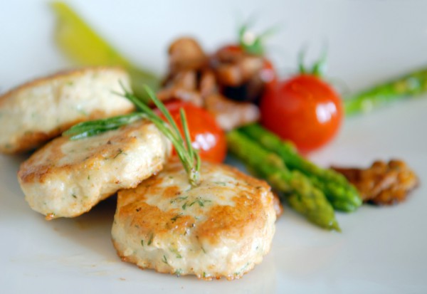 Рецепт 
                Куриные котлеты с крабовыми палочками
            