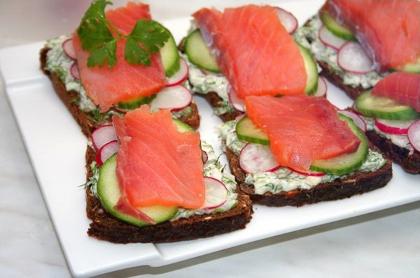 Рецепт 
                Датские рыбные сэндвичи с огурцами
            