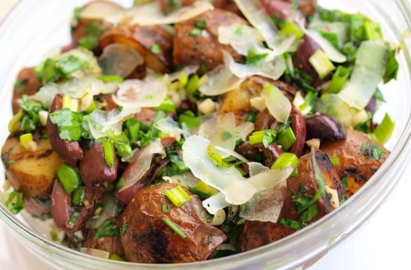 Рецепт 
                Теплый салат из запеченного картофеля с маслинами и сыром
            