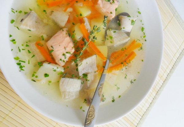 Рецепт 
                Легкий рыбный суп с овощами
            