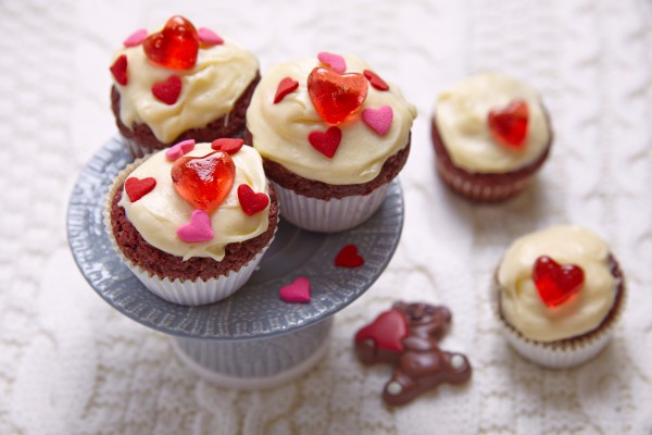 Рецепт 
                Рецепты на День Валентина: Шоколадные капкейки с глазурью
            