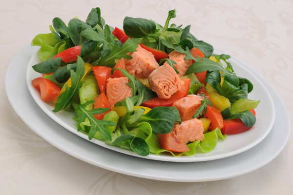 Рецепт 
                Салат из лосося с овощами
            