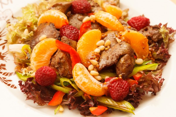 Рецепт 
                Салат из жареной печени с фруктами
            