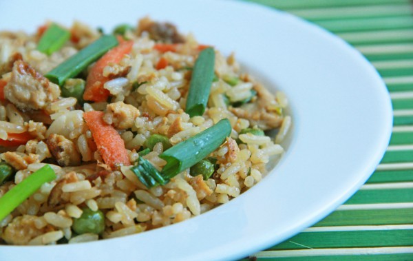 Рецепт 
                Китайский жареный рис с курицей и овощами
            