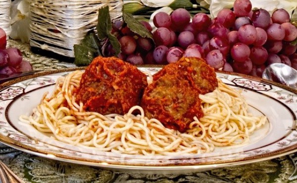 Рецепт 
                Спагетти с мясными шариками от Марты Стюарт
            
